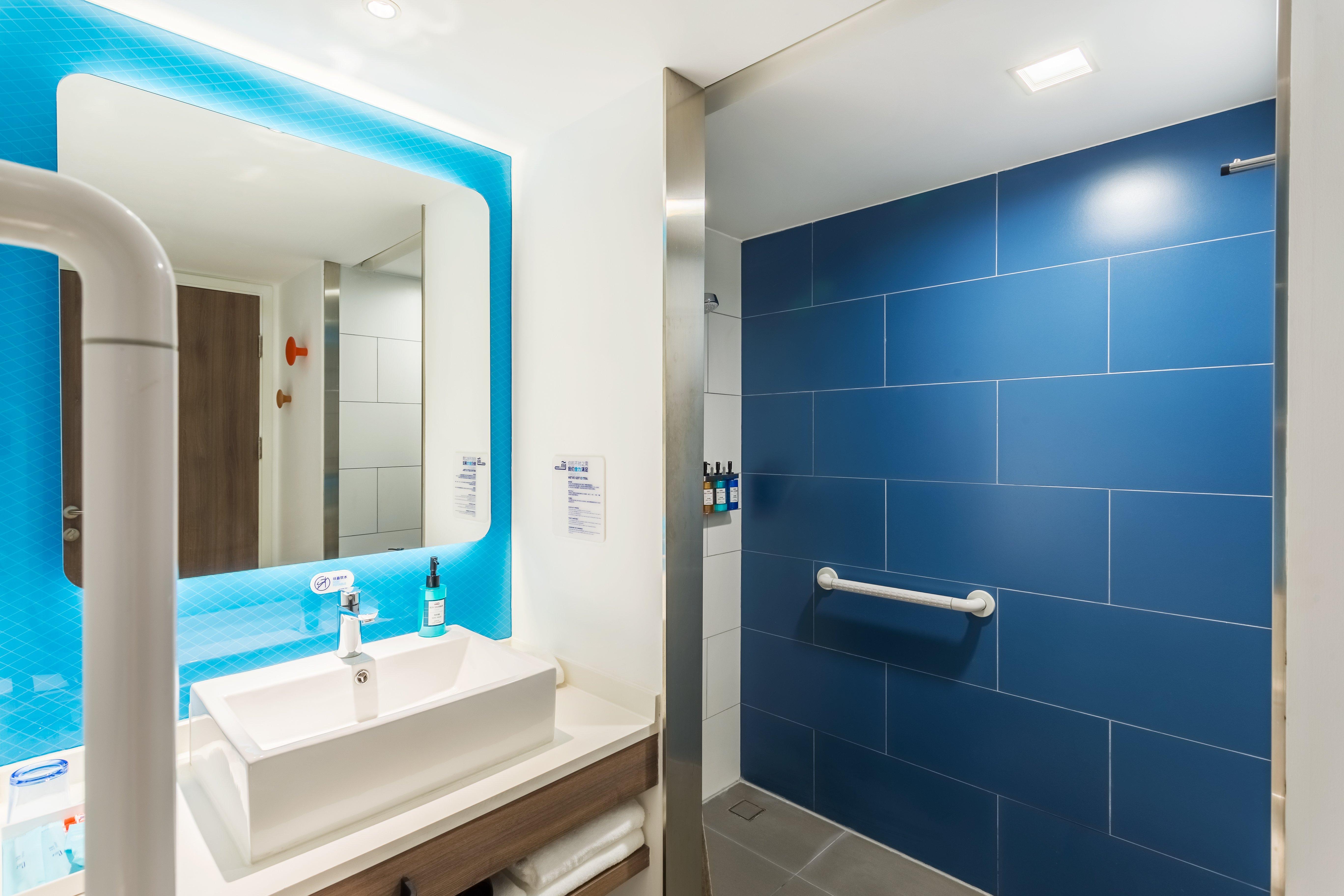 Holiday Inn Express Xi'An Ancient Town West By Ihg Exterior photo