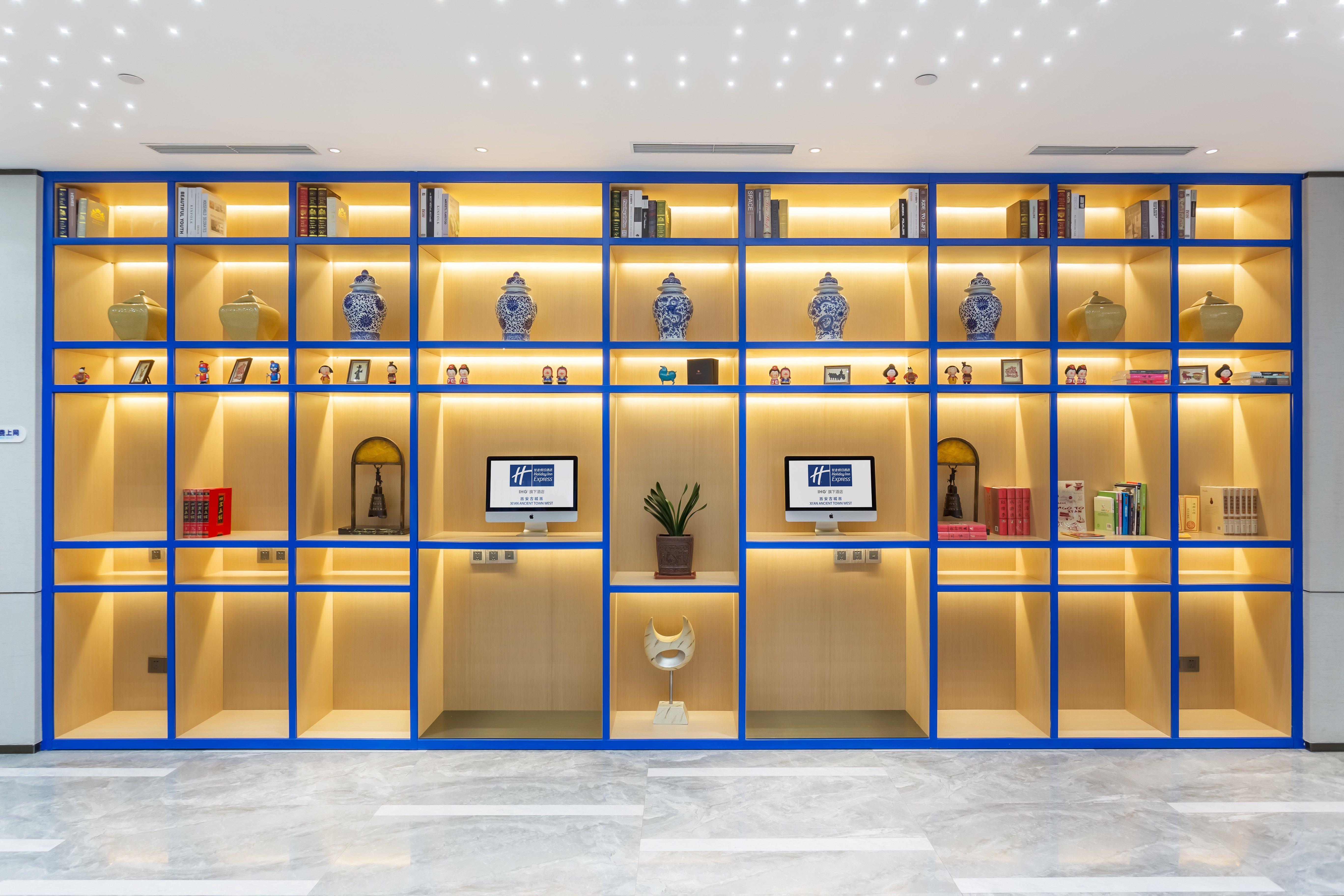 Holiday Inn Express Xi'An Ancient Town West By Ihg Exterior photo