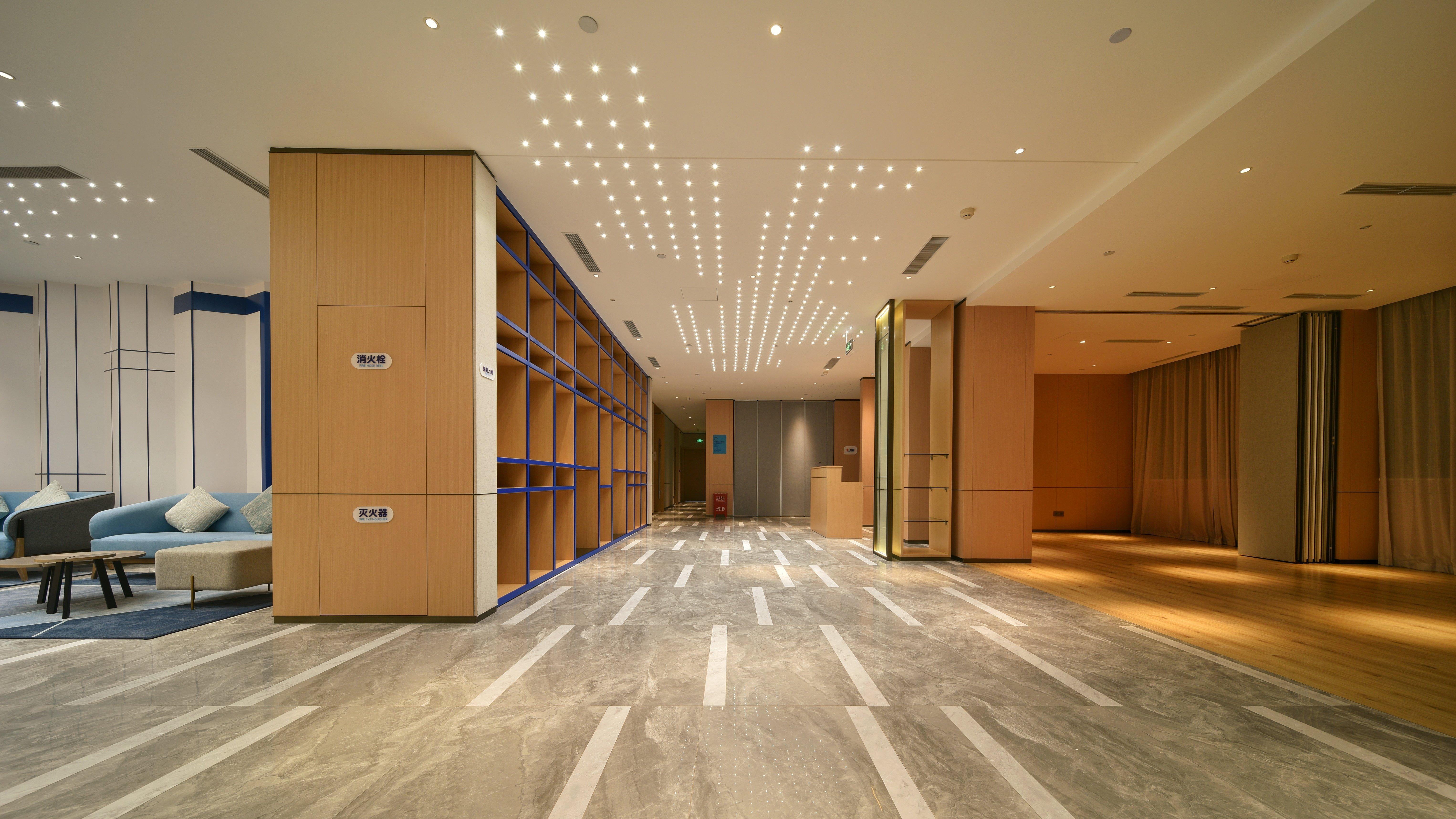 Holiday Inn Express Xi'An Ancient Town West By Ihg Exterior photo