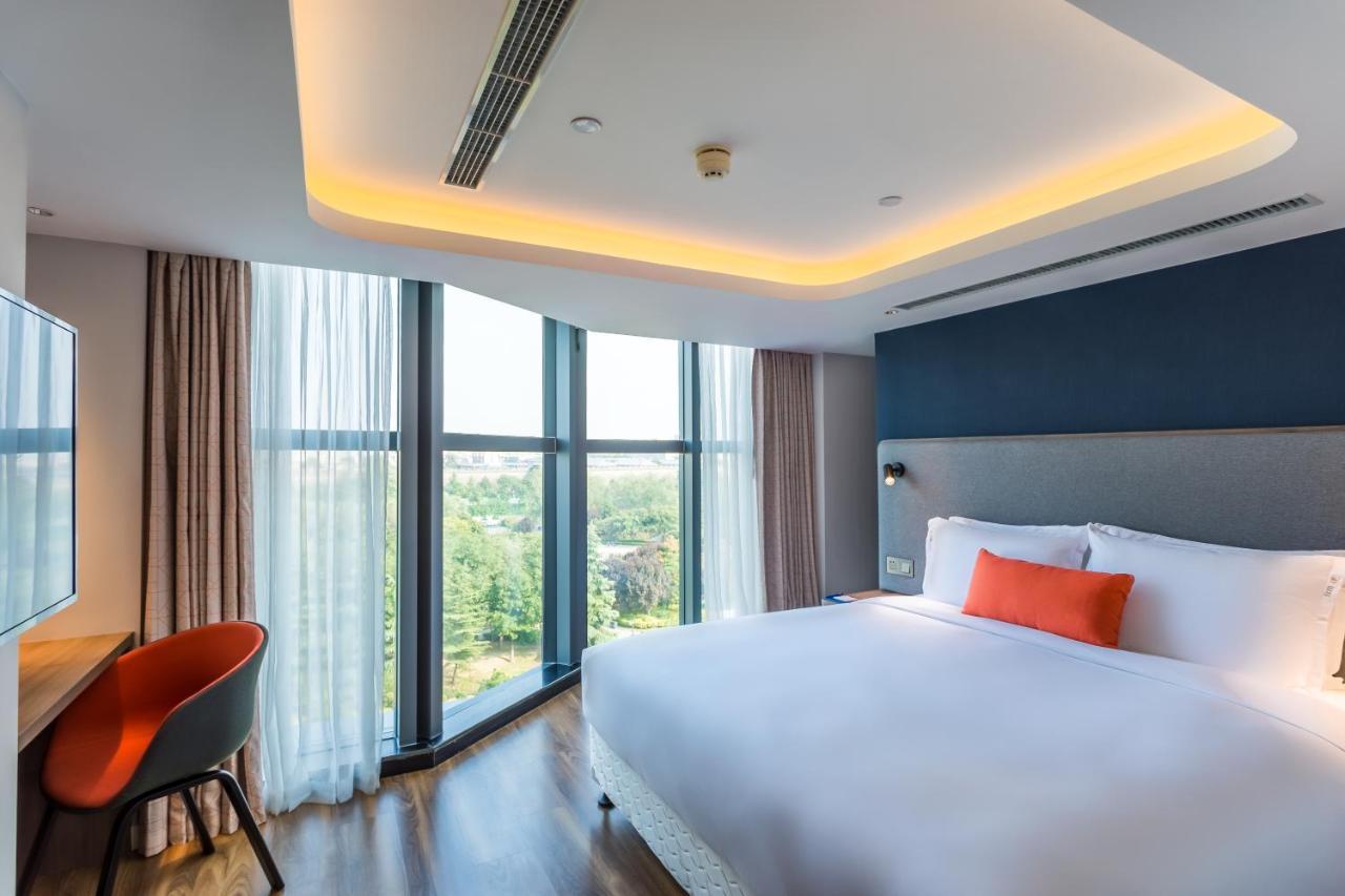 Holiday Inn Express Xi'An Ancient Town West By Ihg Exterior photo