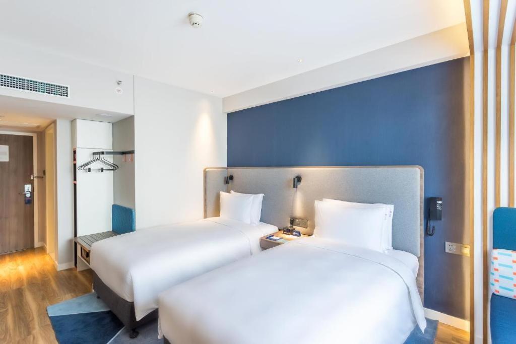 Holiday Inn Express Xi'An Ancient Town West By Ihg Exterior photo