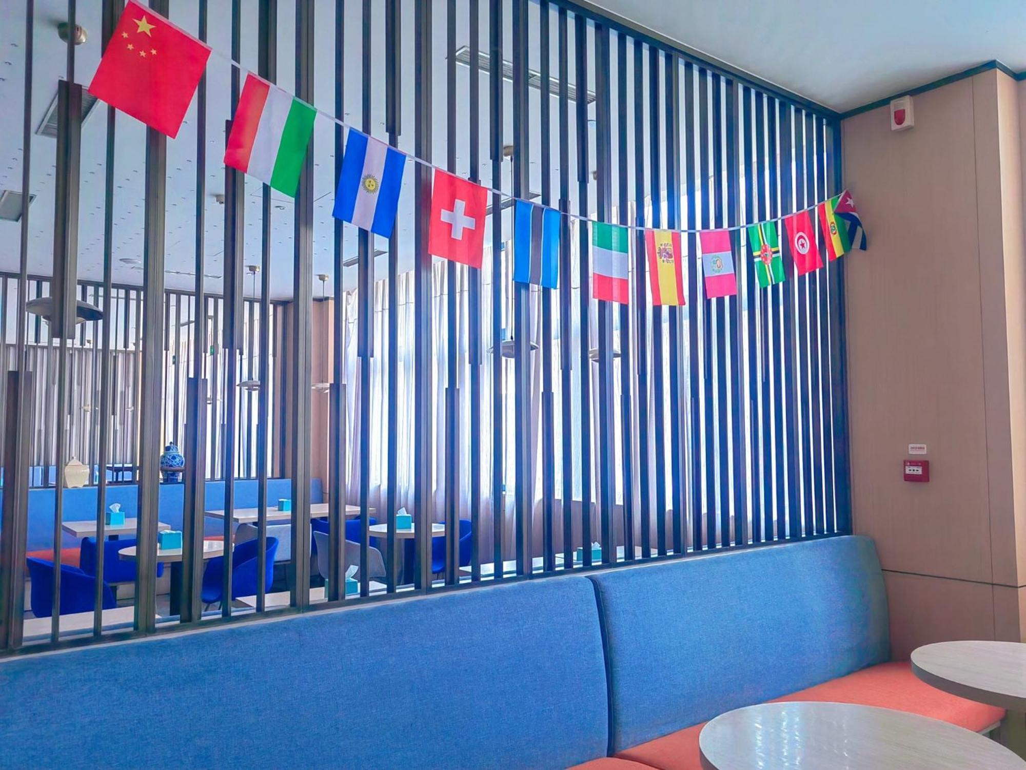 Holiday Inn Express Xi'An Ancient Town West By Ihg Exterior photo